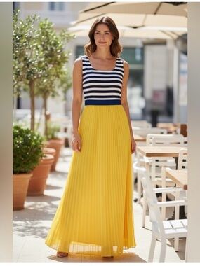 Gorgeous maxi dress- Disney Princess vibes